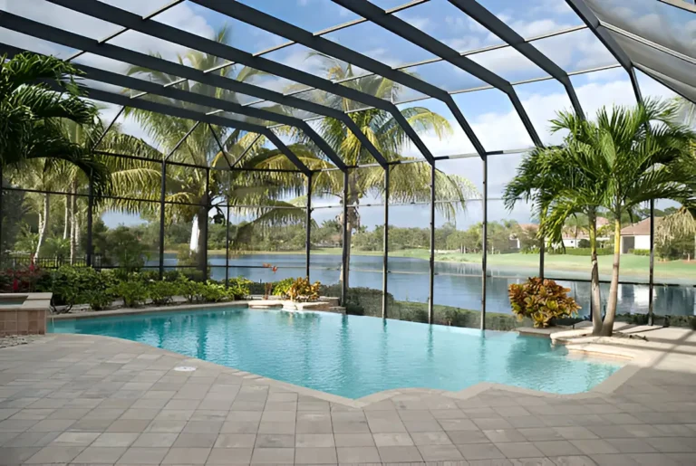 Why Aluminum Pool Enclosures in Tampa Are a Smart Investment