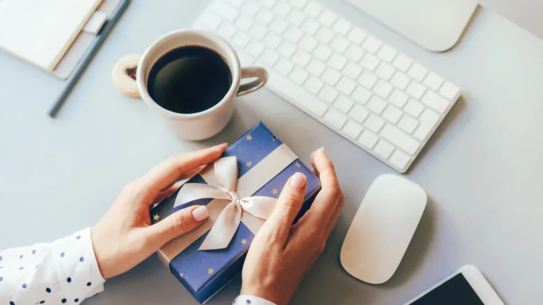 The Role of Bulk Gift Cards in Building a Strong Workplace Culture