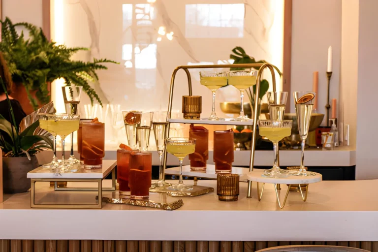 How to Curate a Signature Cocktail Selection for Private Parties 