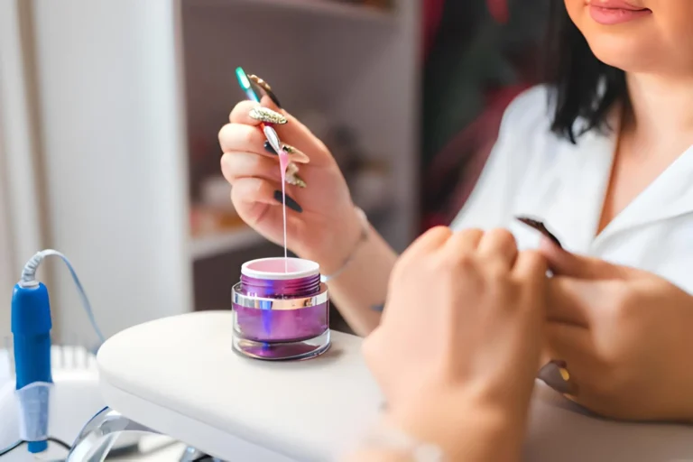 What is Extension Gel for Nails and How to Apply It