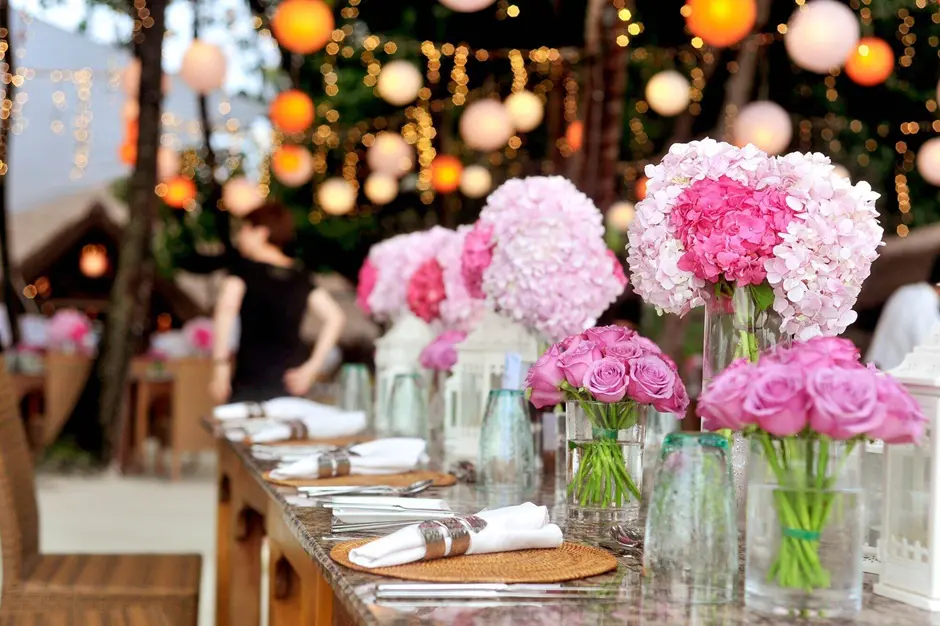 The Impact of Seasonal Flowers on Event Aesthetics